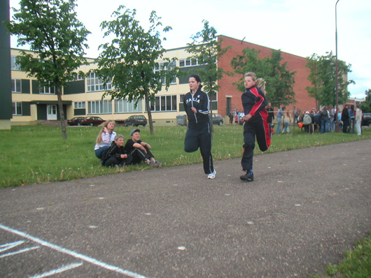 PICT0012~8.jpg