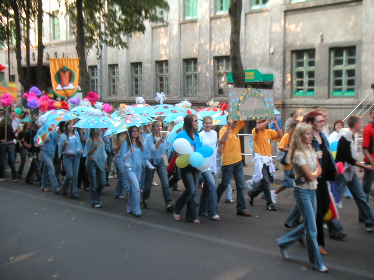 PICT0014~1.jpg