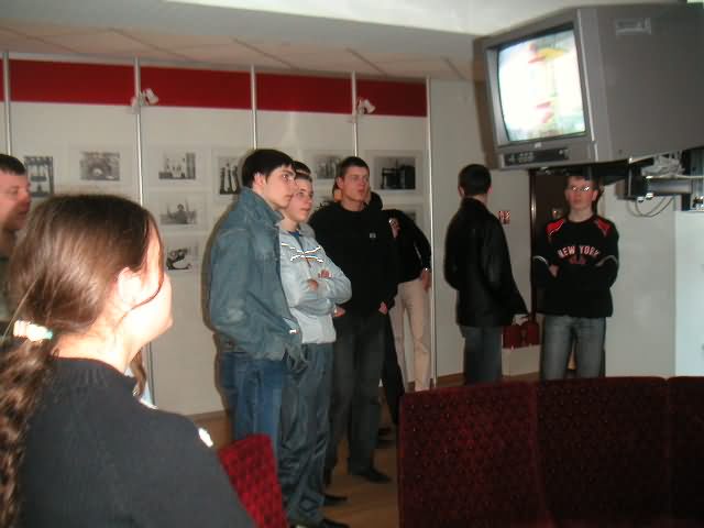 PICT0018t~0.JPG
