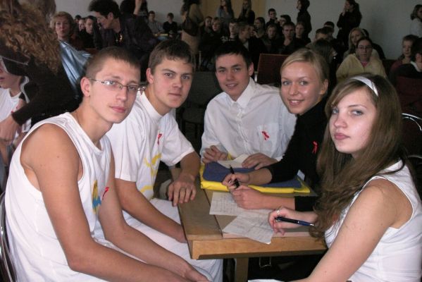 PICT0006~1.JPG