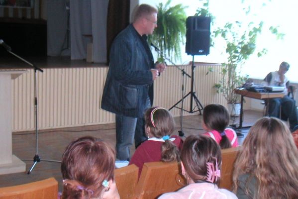 PICT0013~3.JPG