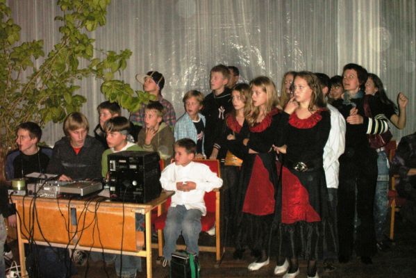 PICT0020~7.JPG