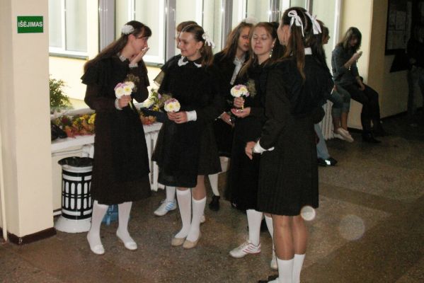 PICT0033~3.JPG