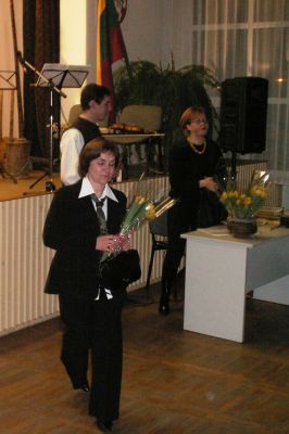 PICT0041~7.JPG
