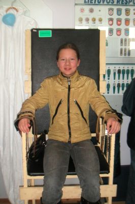 PICT0047~3.JPG