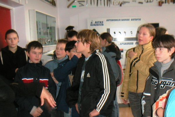 PICT0050~4.JPG