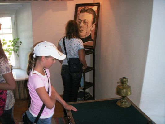 PICT0074~7.JPG