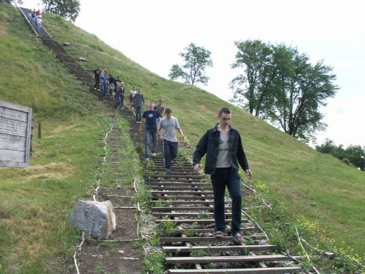 PICT0086~9.JPG