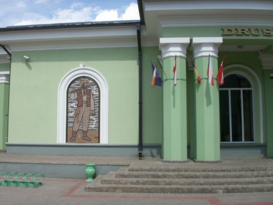 PICT0098~7.JPG