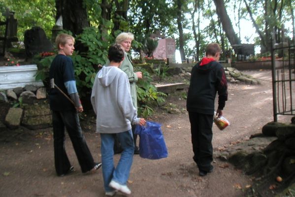 Pict0009~2.jpg
