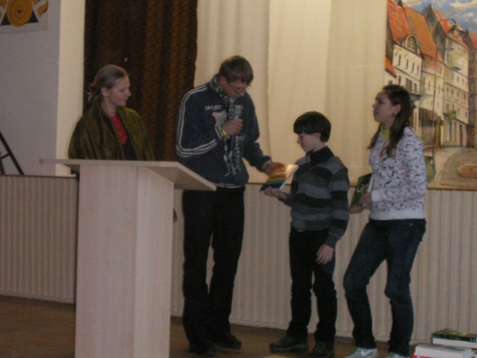 PICT0008~1.JPG