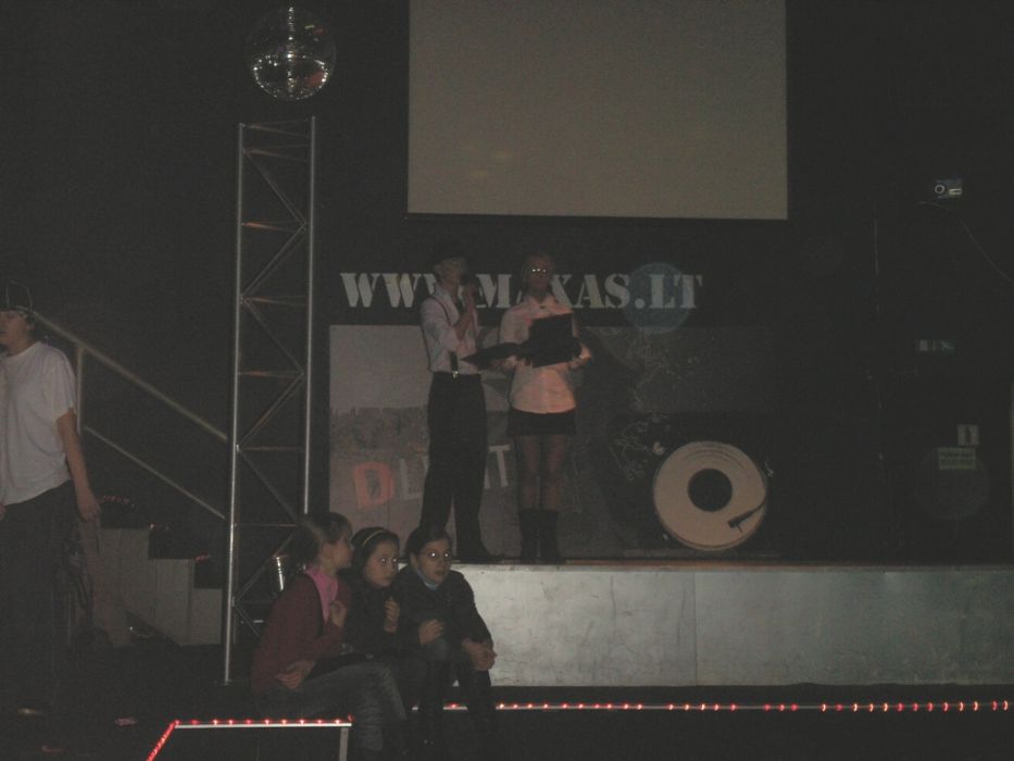 PICT0008~3.JPG