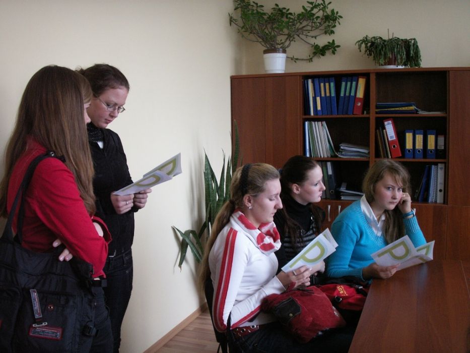 PICT0009~1.JPG