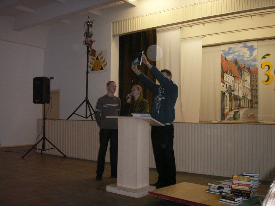 PICT0019~2.JPG