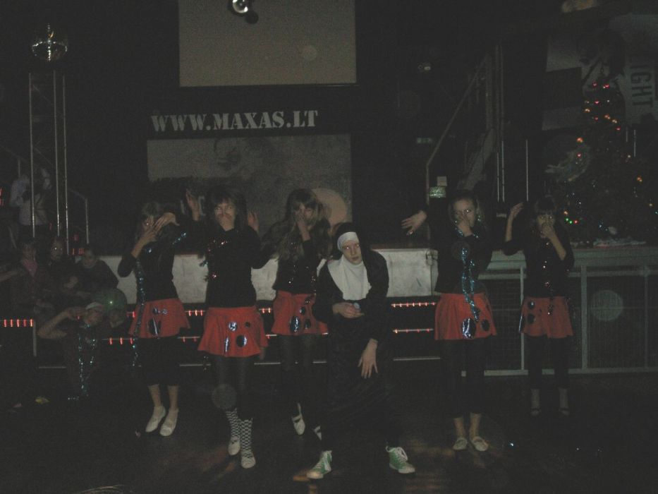 PICT0019~3.JPG