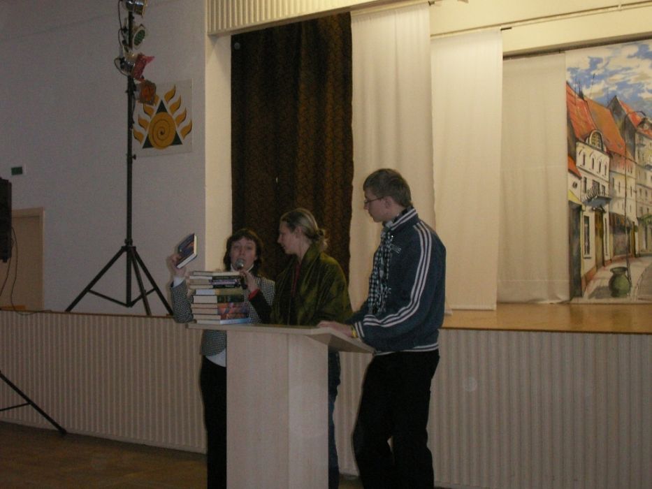 PICT0025~1.JPG