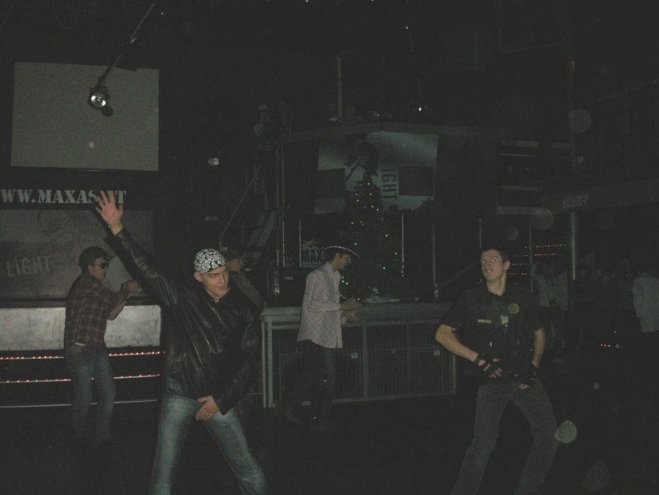 PICT0025~3.JPG