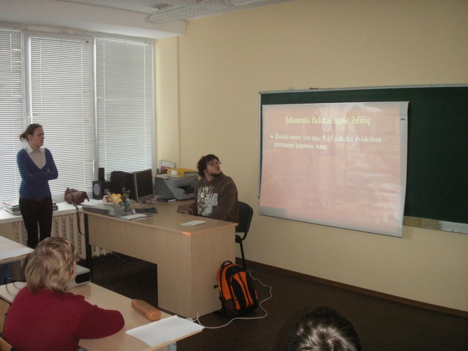 PICT0025~8.JPG
