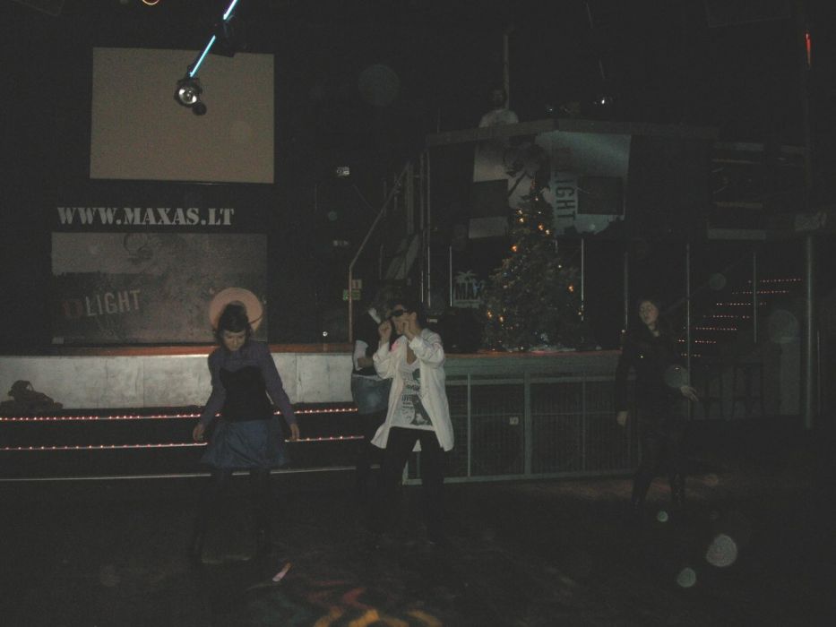 PICT0043~2.JPG