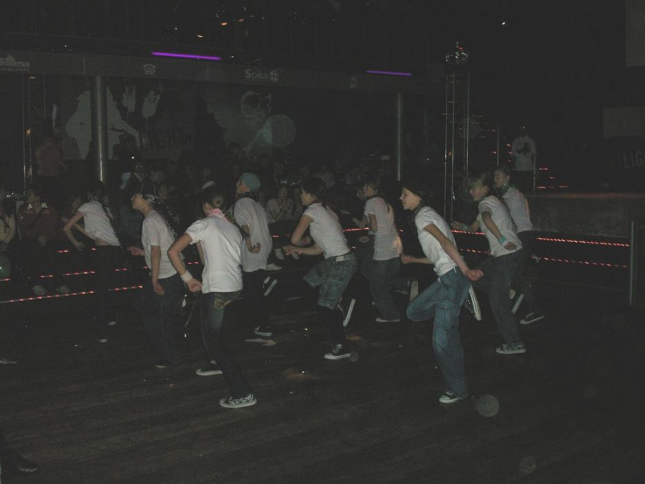PICT0049~2.JPG