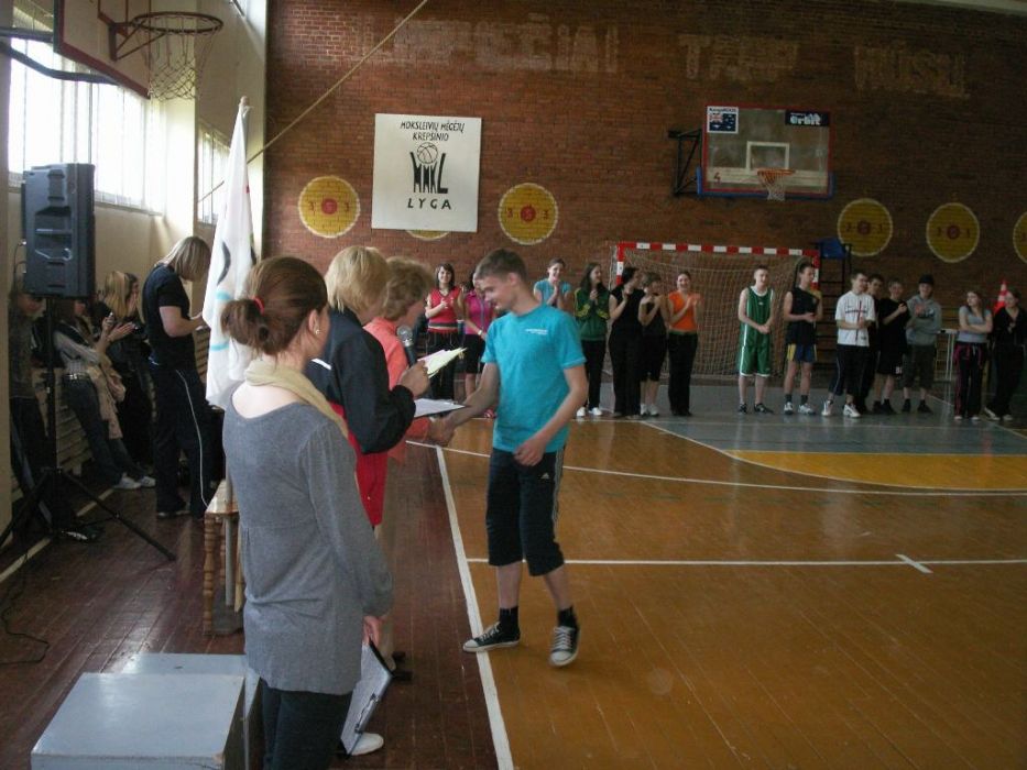 PICT0078~2.JPG