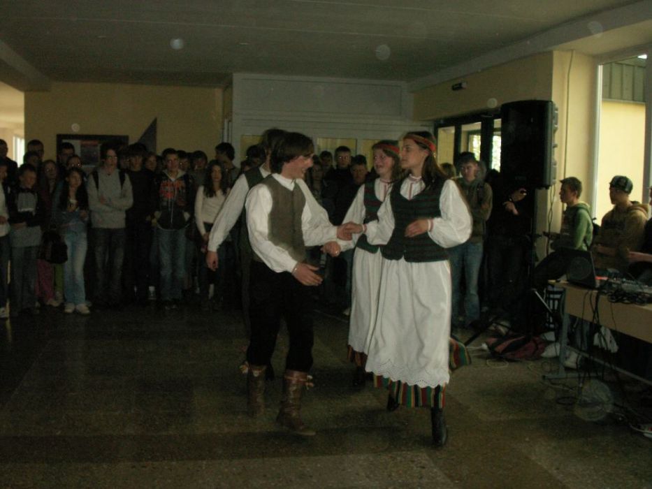 PICT0093~2.JPG