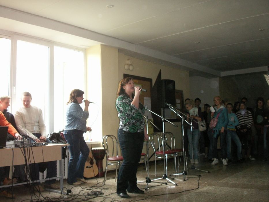 PICT0106~2.JPG