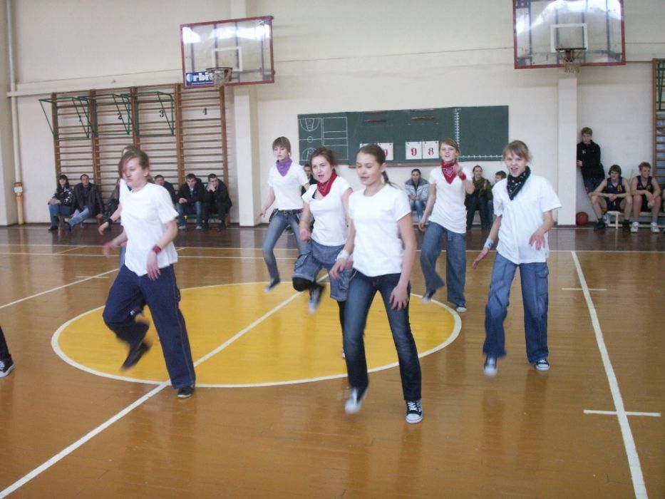 g.JPG