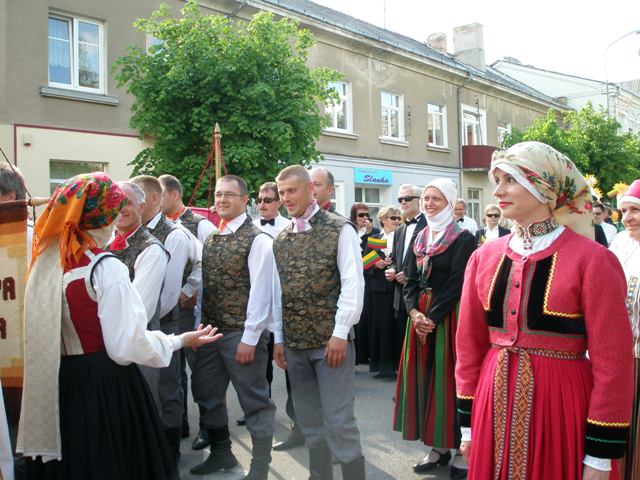 05-22_Siauliu_rajono_dainu_ir_sokiu_svente23.JPG