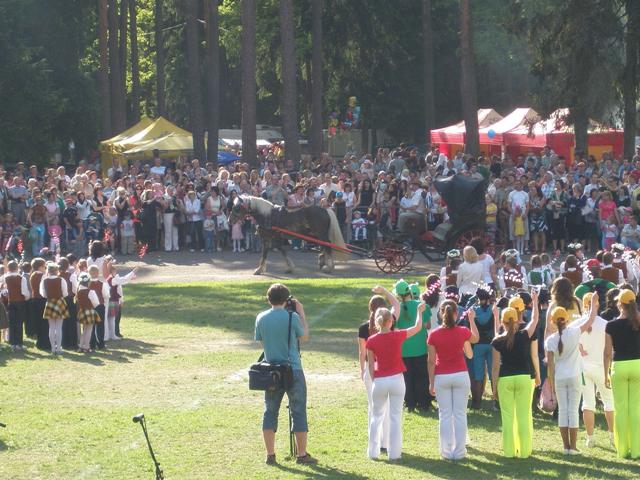 05-22_Siauliu_rajono_dainu_ir_sokiu_svente36.JPG