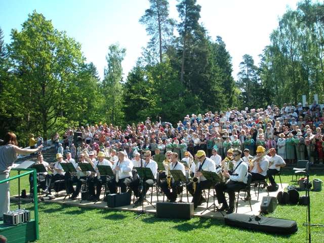 05-22_Siauliu_rajono_dainu_ir_sokiu_svente4.JPG