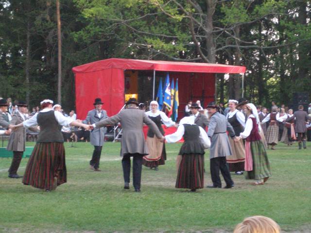 05-22_Siauliu_rajono_dainu_ir_sokiu_svente59.JPG