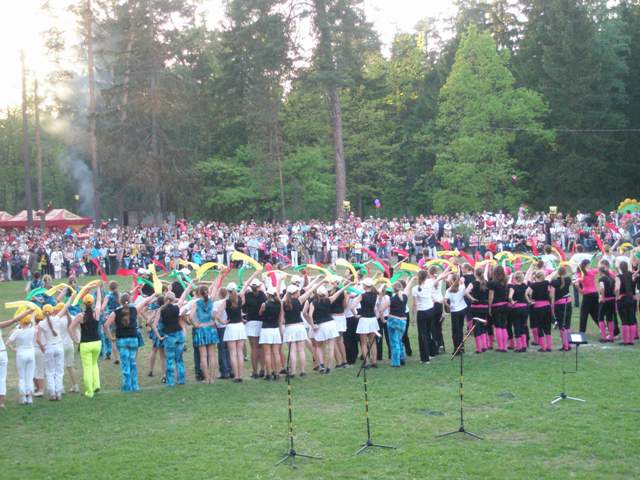 05-22_Siauliu_rajono_dainu_ir_sokiu_svente74.JPG