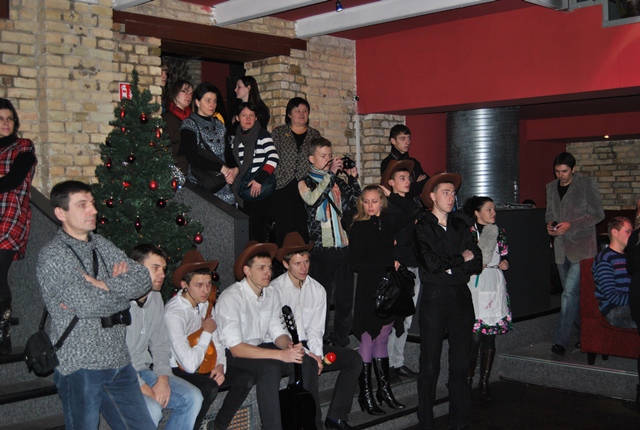 DSC_0004~1.JPG