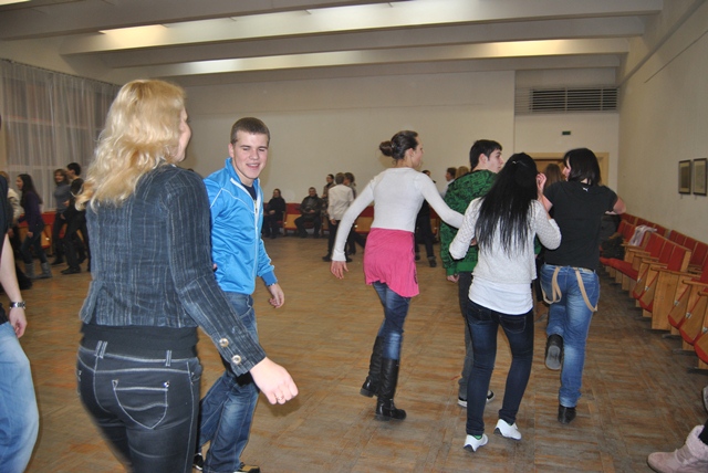 DSC_0201~1.JPG