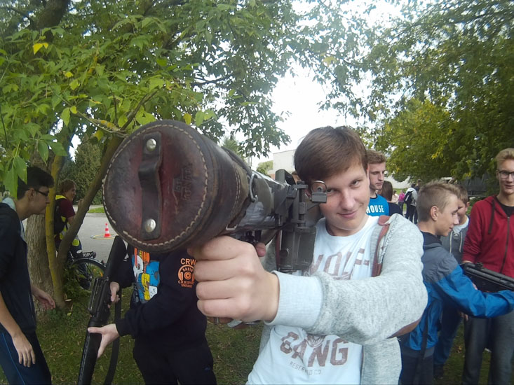 CAMERA
