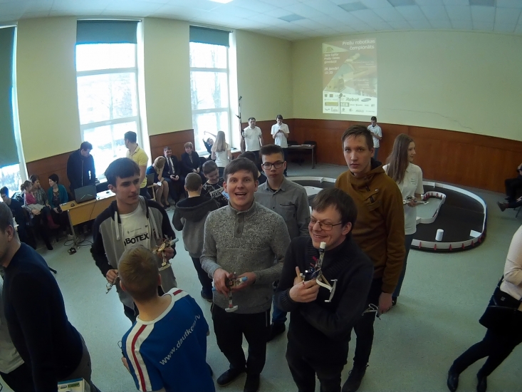 CAMERA
