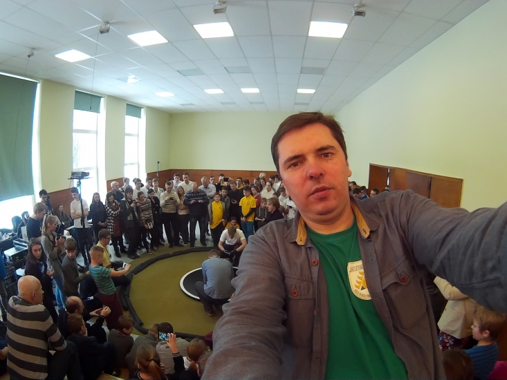 CAMERA
