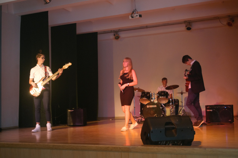 20190902-09-24-36-IMGP0824-Pentax_K-x.jpg