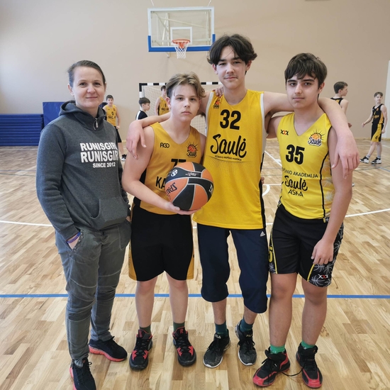 progimnaziju_3x3_krepsinis_281029.jpg